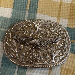🦅 Vintage Western Belt Buckle Eagle in Flight Floral Scroll Design Silver-Tone